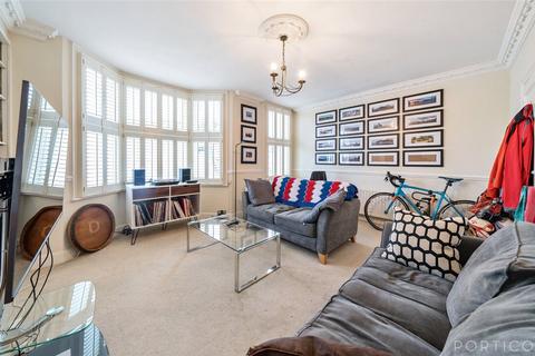 2 bedroom apartment for sale, Roseneath Road, London
