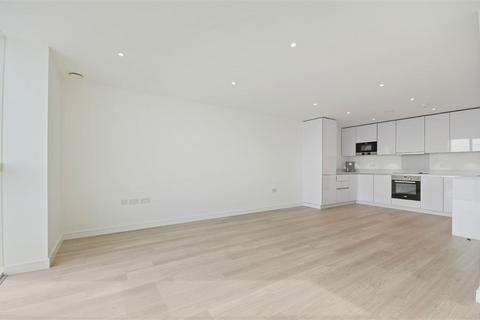 2 bedroom apartment to rent, Pinnacle Apartments, Saffron Central Square, Croydon, CR0