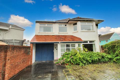 5 bedroom detached house for sale, NEWTON NOTTAGE ROAD, PORTHCAWL, CF36 5EE