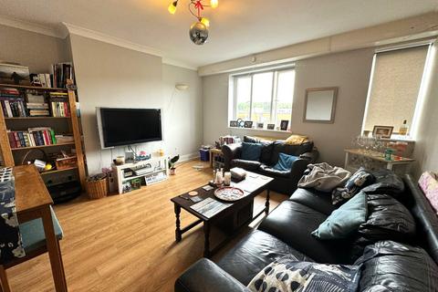 2 bedroom apartment for sale, Brooklyn Court, Loughton IG10
