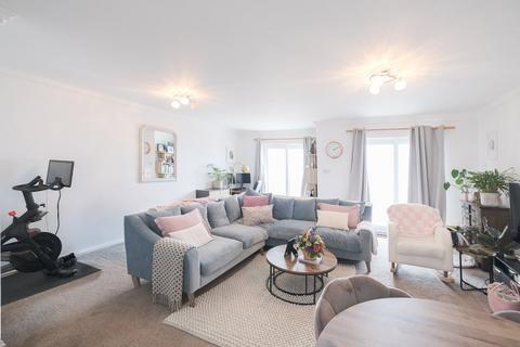 2 bedroom apartment to rent, La Greve d'Azette, St Clement, Jersey, JE2