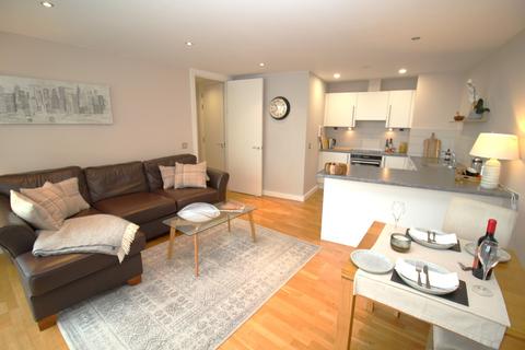 1 bedroom apartment for sale, N V Building, 96 The Quays, Salford, Lancashire, M50