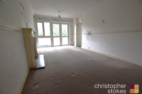 2 bedroom apartment for sale, Claire Court, Springfield Road, Cheshunt, Waltham Cross, Hertfordshire, EN8 8TD