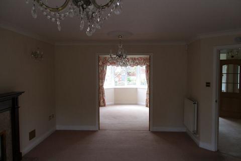 5 bedroom detached house to rent, Cranford View Exmouth