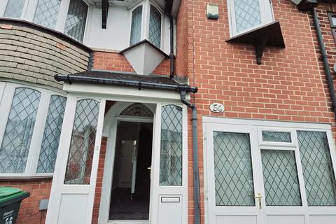 3 bedroom terraced house to rent, Bleakhouse Road, Oldbury B68