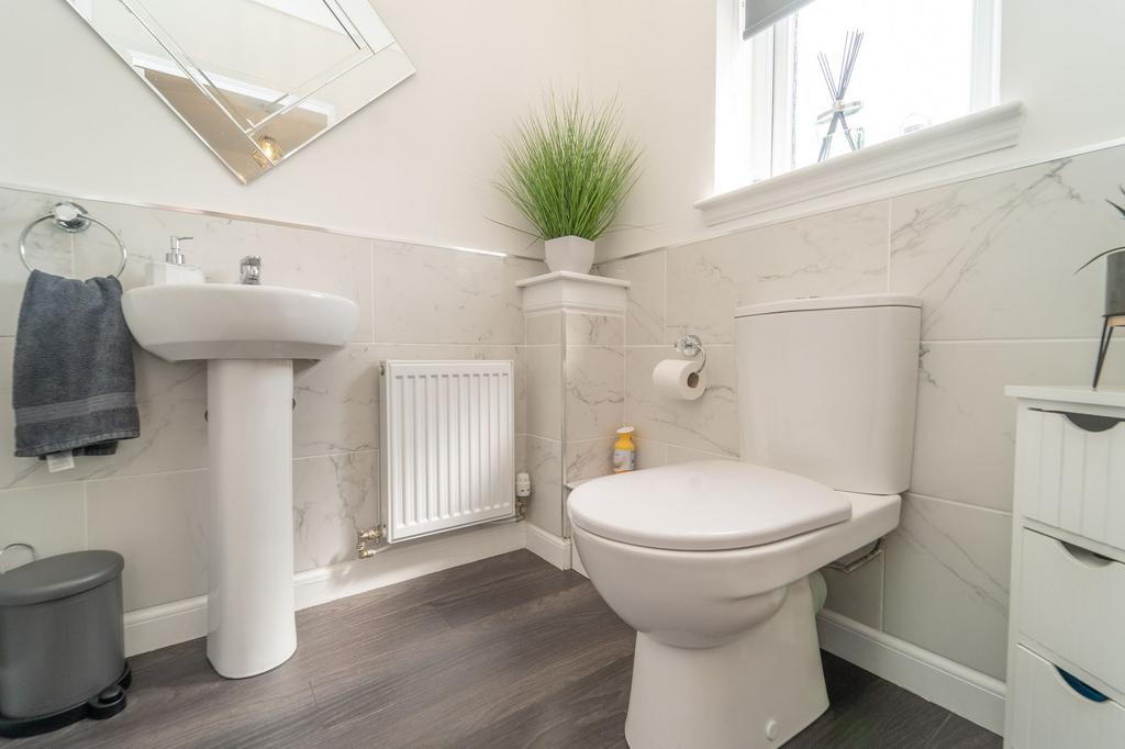 Living Level Toilet