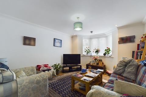 2 bedroom flat for sale, Grand Parade, Meads, Eastbourne, BN21