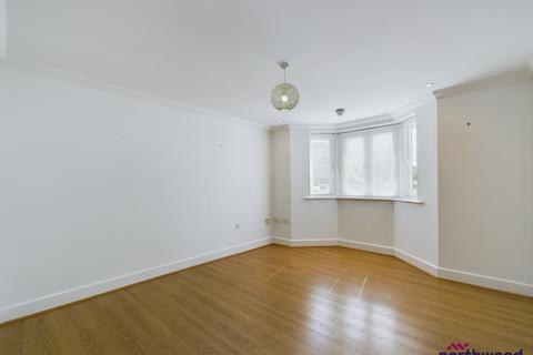 2 bedroom flat for sale, Grand Parade, Meads, Eastbourne, BN21