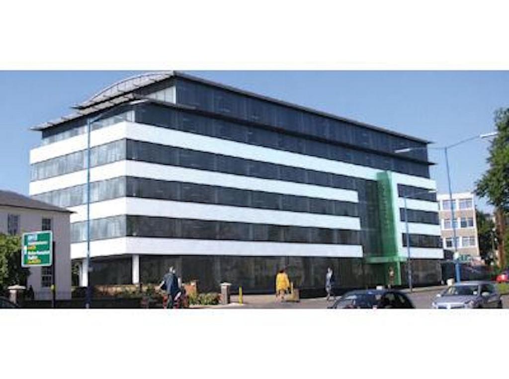 100, Hagley Road, Edgbaston, England... Office to rent £3,438 pcm (£