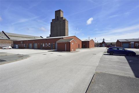Industrial unit to rent, Woodside Business Park, Shore Road, Birkenhead, CH41 1EP