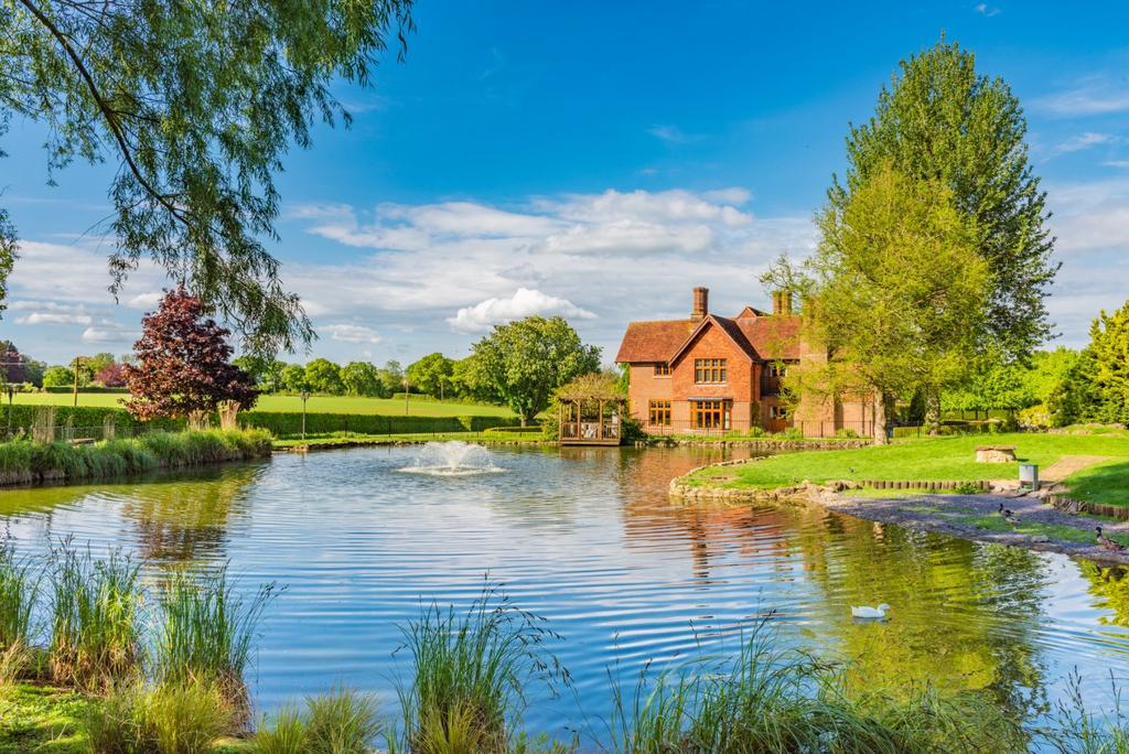 Willow Manor