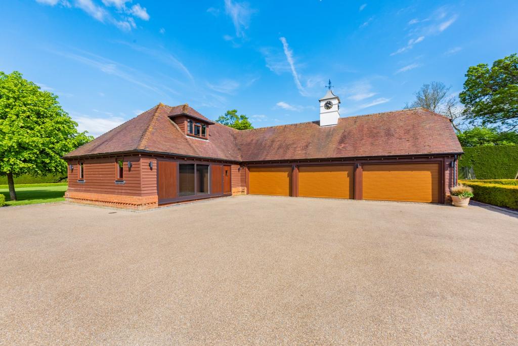 Annexe/Garaging