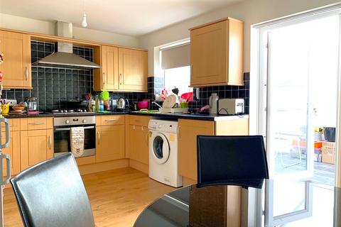 54 May Close, Swindon, SN2 1XB