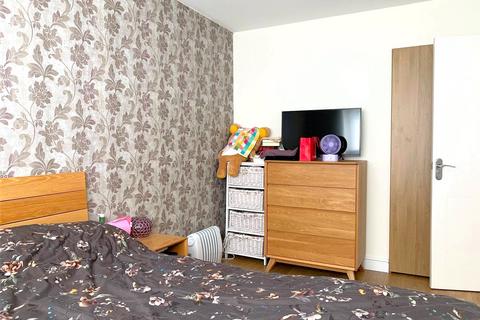 54 May Close, Swindon, SN2 1XB