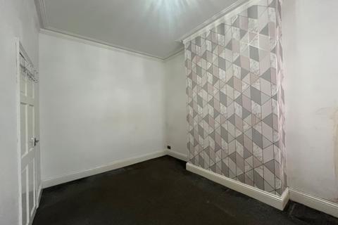 3 bedroom terraced house to rent, Wharton Street, South Shields