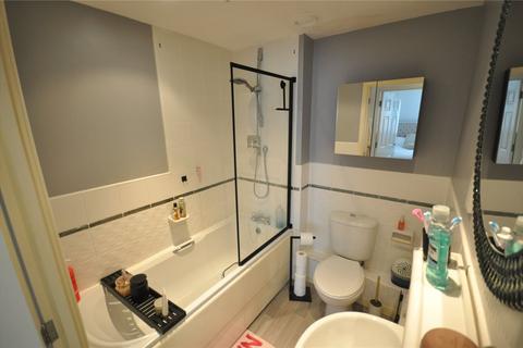 1 bedroom apartment for sale, Brunel Crescent, Swindon, Wiltshire, SN2