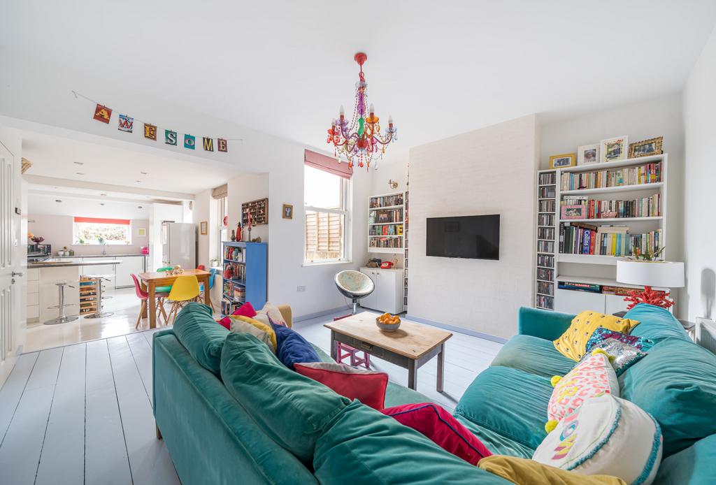 Bath, Somerset BA2 3 bed terraced house for sale £585,000