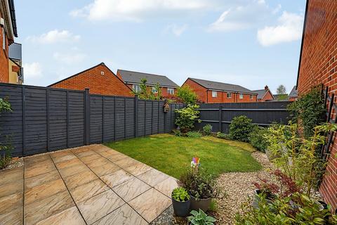 26 Vale Road, Bishops Cleeve, Cheltenham, GL52 8ER