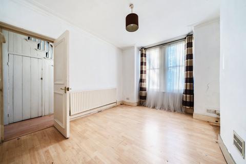 2 bedroom semi-detached house for sale, London, London SW17