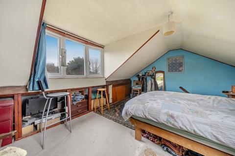 25 Narroways Road, Bristol, BS2 9XB