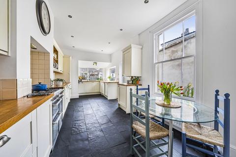 6 Ashley Park, Bristol, BS6 5DX