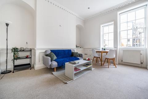 First Floor Flat, 6 Barton Buildings, Bath, BA1 2JR