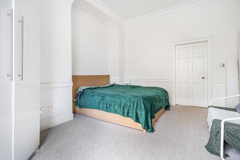 First Floor Flat, 6 Barton Buildings, Bath, BA1 2JR