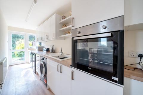 25 Atherstone Close, Cheltenham, GL51 0NX