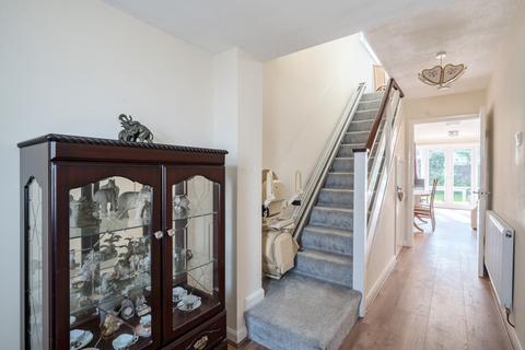 25 Atherstone Close, Cheltenham, GL51 0NX