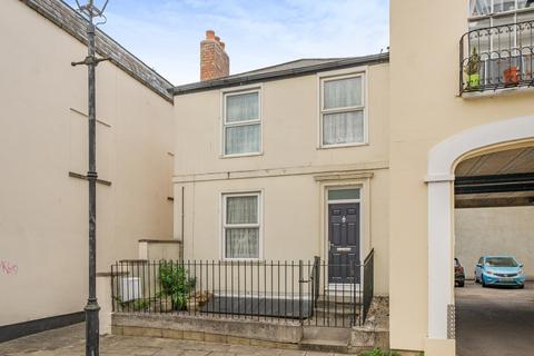 3 bedroom terraced house for sale, St. Georges Place, Gloucestershire GL50