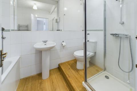 18 Fox Hollow Drive, Bexleyheath, DA7 4UR