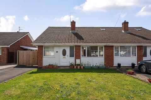 3 bedroom bungalow for sale, Springbank Drive, Gloucestershire GL51