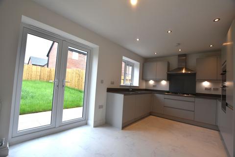 4 bedroom detached house to rent, Brackenwood, Blackburn, BB1