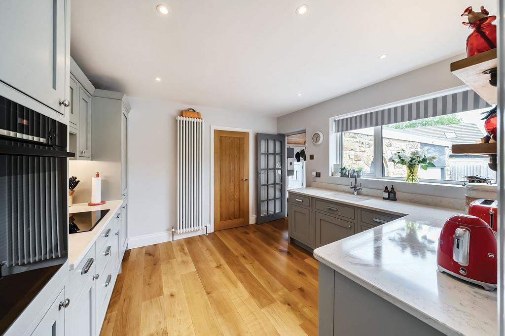 Boroughbridge Road, Knaresborough, HG5 2 bed detached bungalow for sale