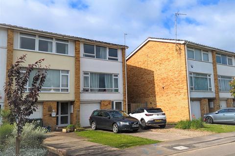 3 bedroom end of terrace house for sale, Fairmile Gardens, Gloucester GL2