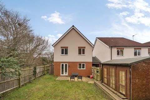 4 bedroom link detached house for sale, Drovers Way, Gloucestershire GL18