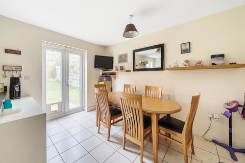 4 bedroom link detached house for sale, Drovers Way, Gloucestershire GL18