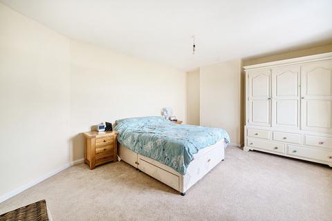 105 Tuffley Avenue, Gloucester, GL1 5NP