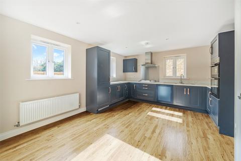 4 bedroom detached house for sale, Via Alveus, Blunsdon SN26