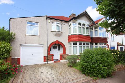 4 bedroom semi-detached house for sale, Nursery Close, Shirley