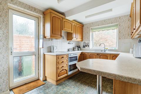 3 bedroom semi-detached house for sale, Horley, Surrey RH6