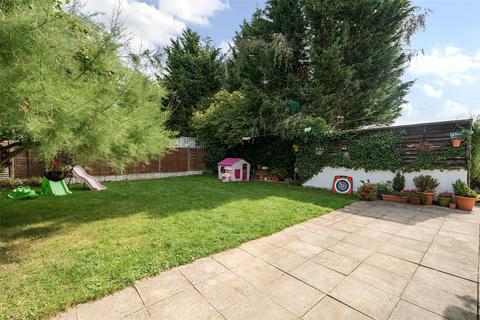 3 bedroom bungalow for sale, Hathersham Close, Smallfield RH6