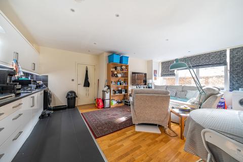 2 bedroom apartment for sale, Albert Road, Surrey RH6