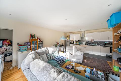 2 bedroom apartment for sale, Albert Road, Surrey RH6