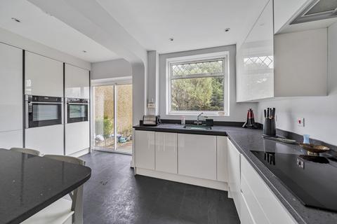 4 bedroom semi-detached house for sale, Glenwood Grove, London NW9