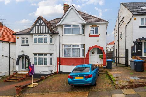 3 bedroom semi-detached house for sale, Hillside, London NW9