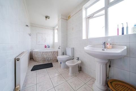 5 bedroom semi-detached house for sale, Lindsay Drive, Harrow HA3