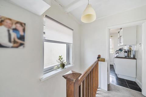 36a Reeves Avenue, London, NW9 8LP