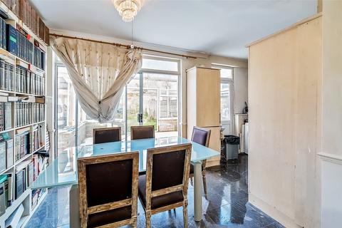 3 bedroom end of terrace house for sale, Kingsbury, London NW9