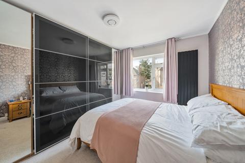 27 Uphill Drive, London, NW9 0BU